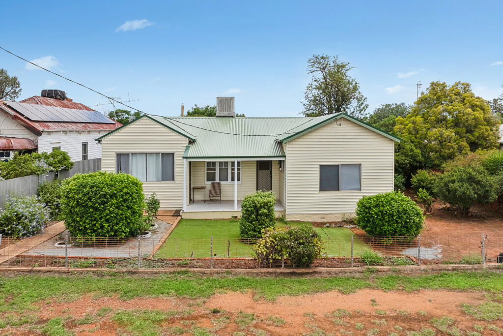 Sold - 25 Bygoo Street - New Property in Ardlethan - Real Estate by Sophie Litchfield