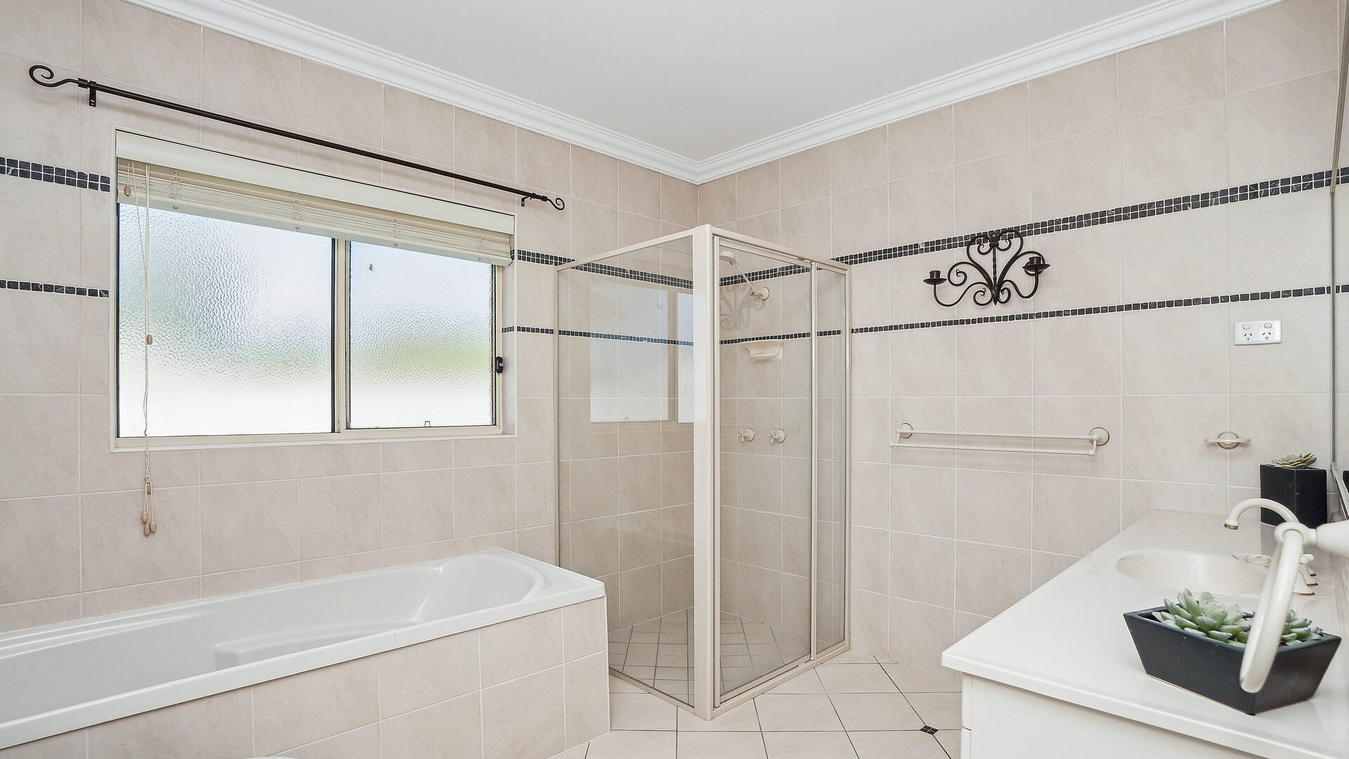 Sold - 132A Palm Ave - New Property in Leeton - Real Estate by Julie Valenzisi
