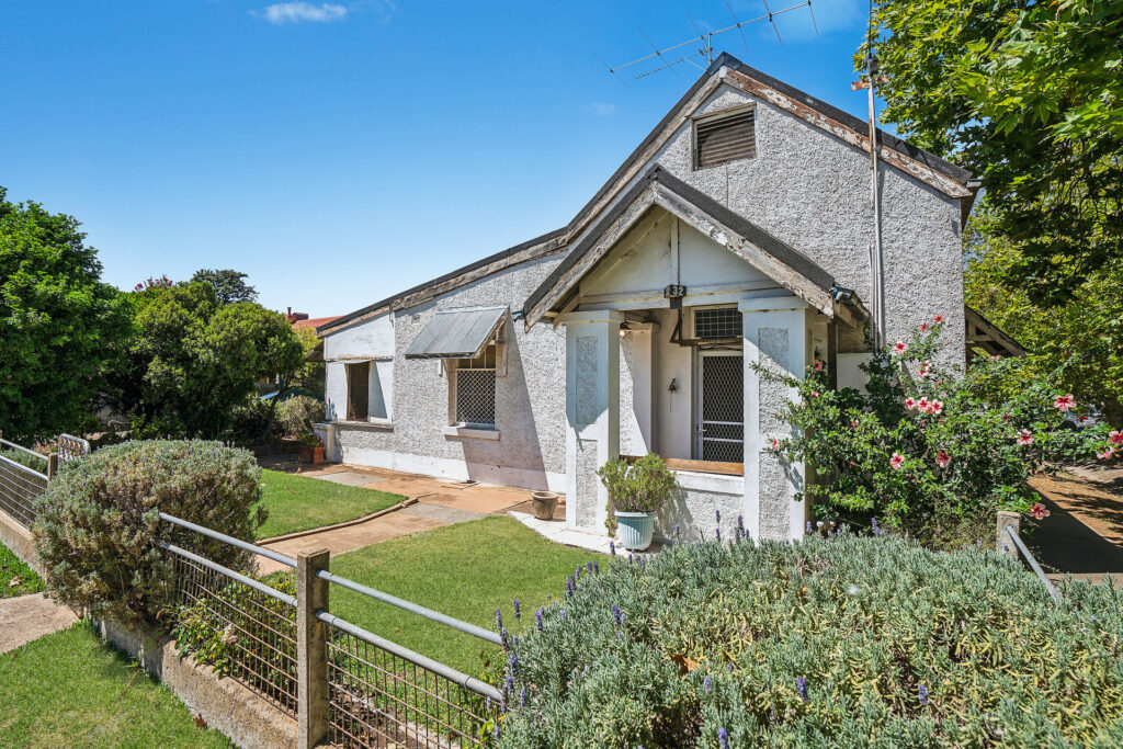 Sold - 32 Douglas Street - New Property in Narrandera - Real Estate by Leisa Williams