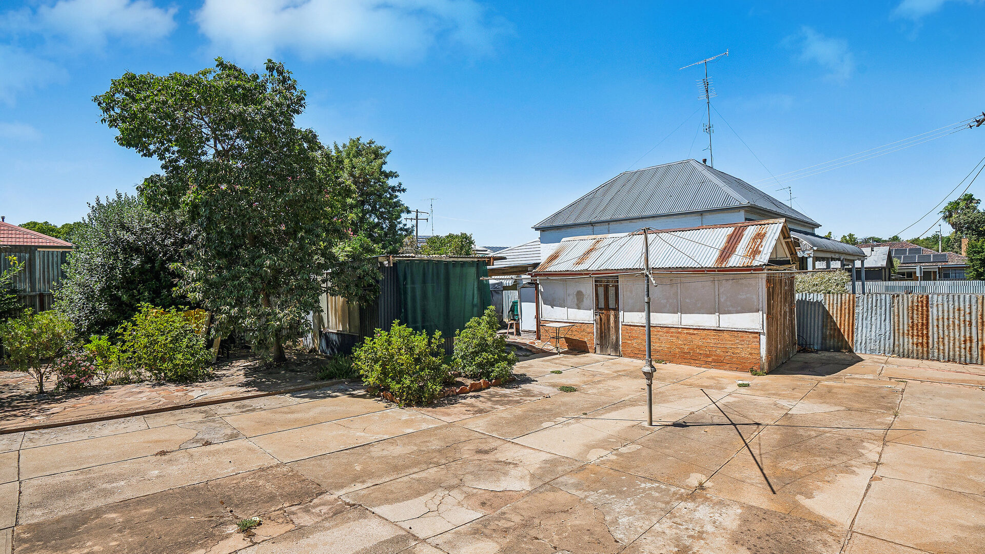 Sold - 32 Douglas Street - New Property in Narrandera - Real Estate by Leisa Williams