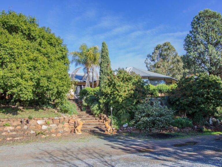 191 Manderlay Road, Narrandera NSW 2700 - photo 4