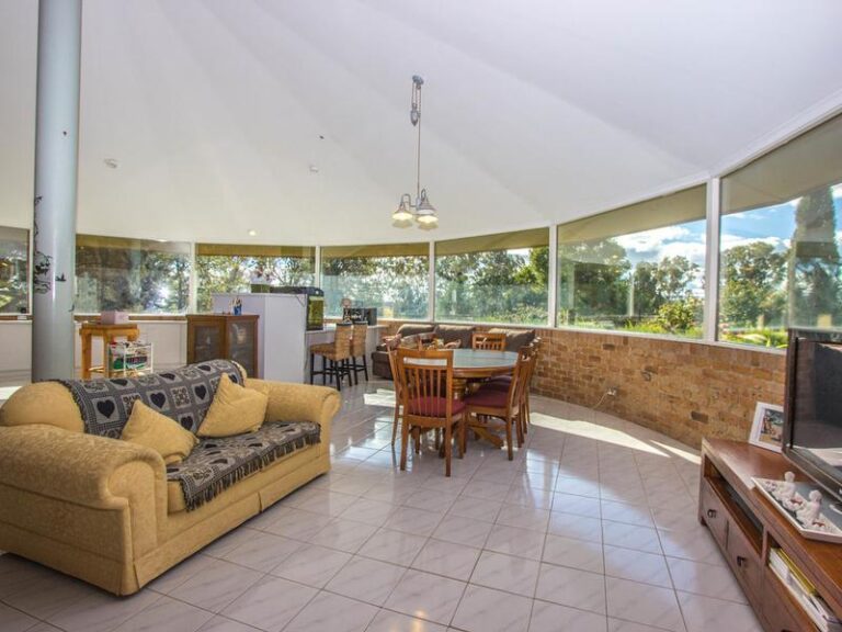 191 Manderlay Road, Narrandera NSW 2700 - photo 6