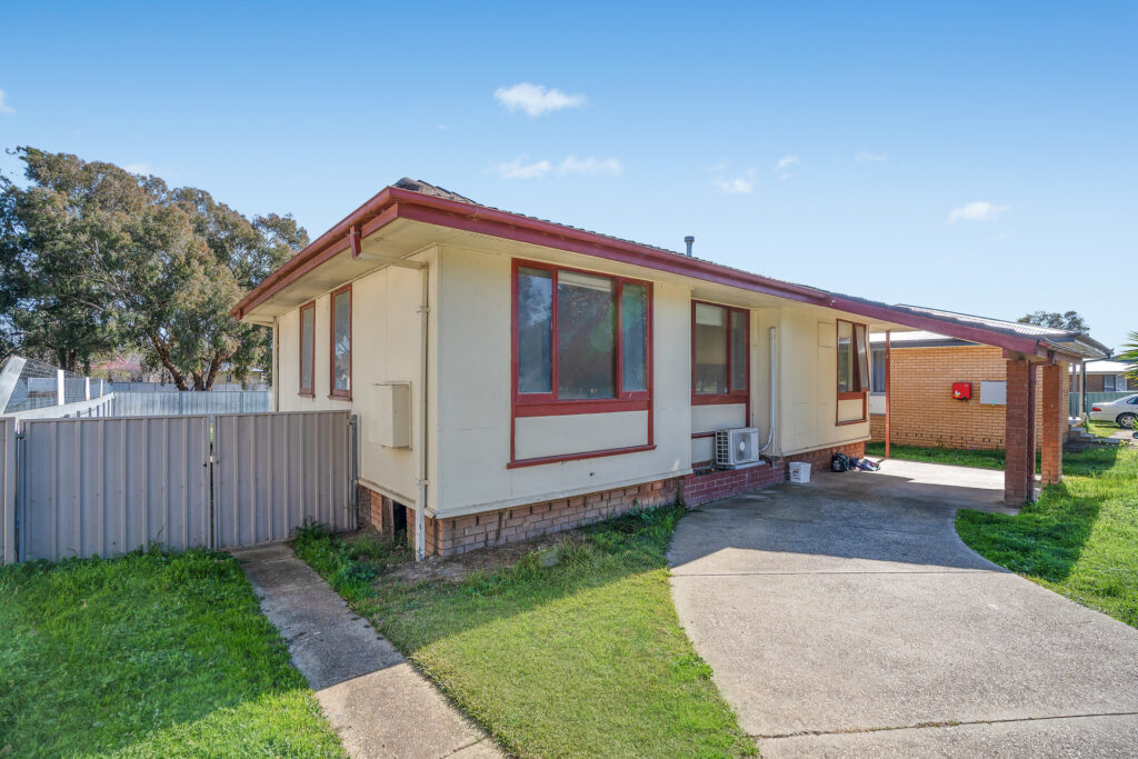 Sold - 17 Warren Place - New Property in Mount Austin - Real Estate by Andrew Pellow
