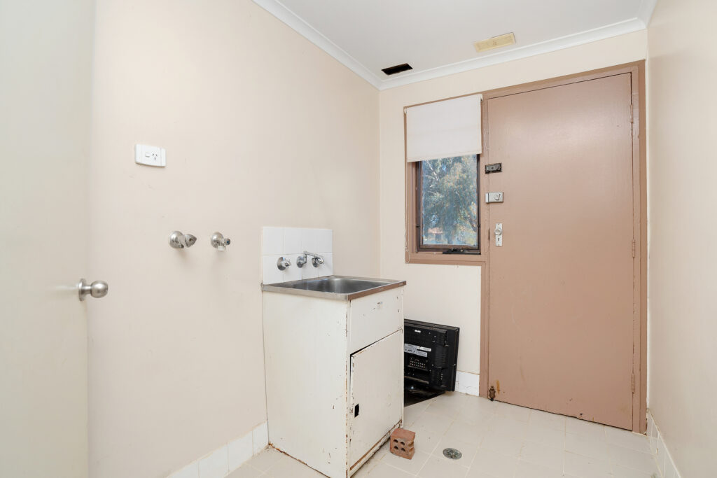 Sold - 17 Warren Place - New Property in Mount Austin - Real Estate by Andrew Pellow