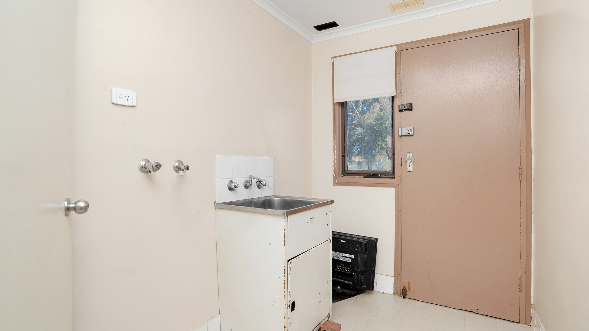 Sold - 17 Warren Place - New Property in Mount Austin - Real Estate by Andrew Pellow
