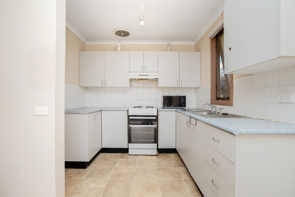 Sold - 17 Warren Place - New Property in Mount Austin - Real Estate by Andrew Pellow