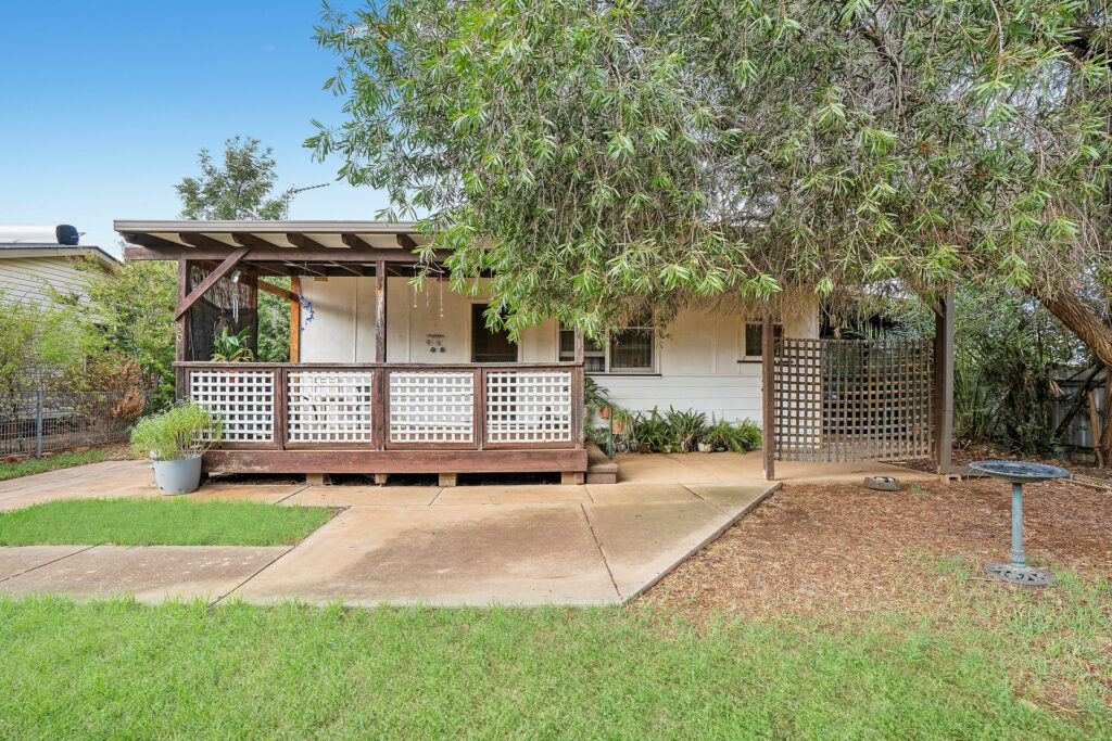 Sold - 30 Mulga Street - New Property in Barellan - Real Estate by Sophie Litchfield