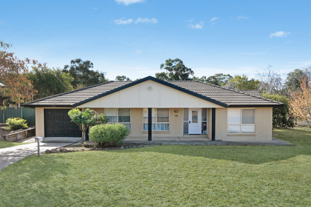 Sold - 1/1B Canola Place - New Property in Estella - Real Estate by Andrew Pellow