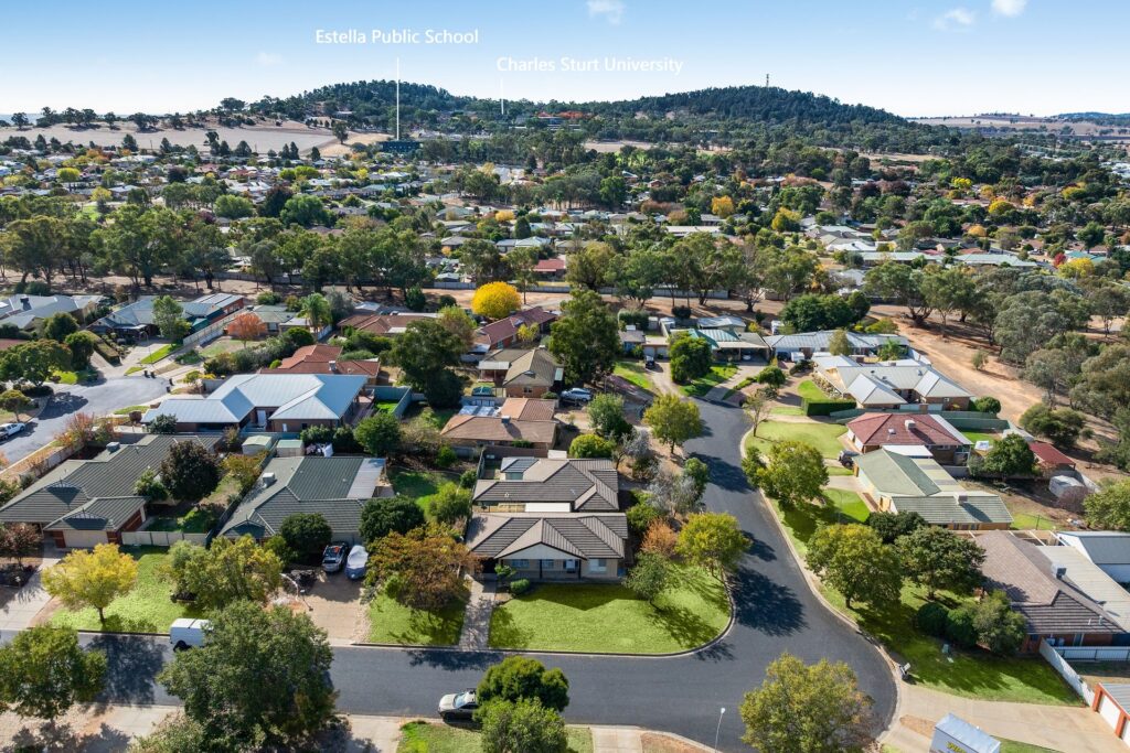 Sold - 1/1B Canola Place - New Property in Estella - Real Estate by Andrew Pellow