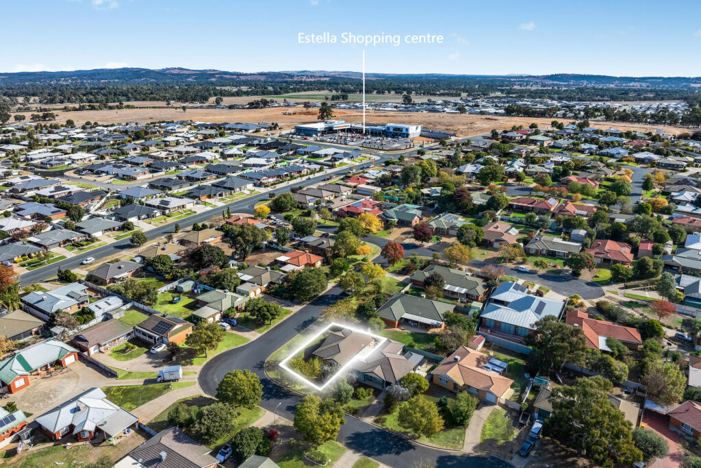 Sold - 1/1B Canola Place - New Property in Estella - Real Estate by Andrew Pellow