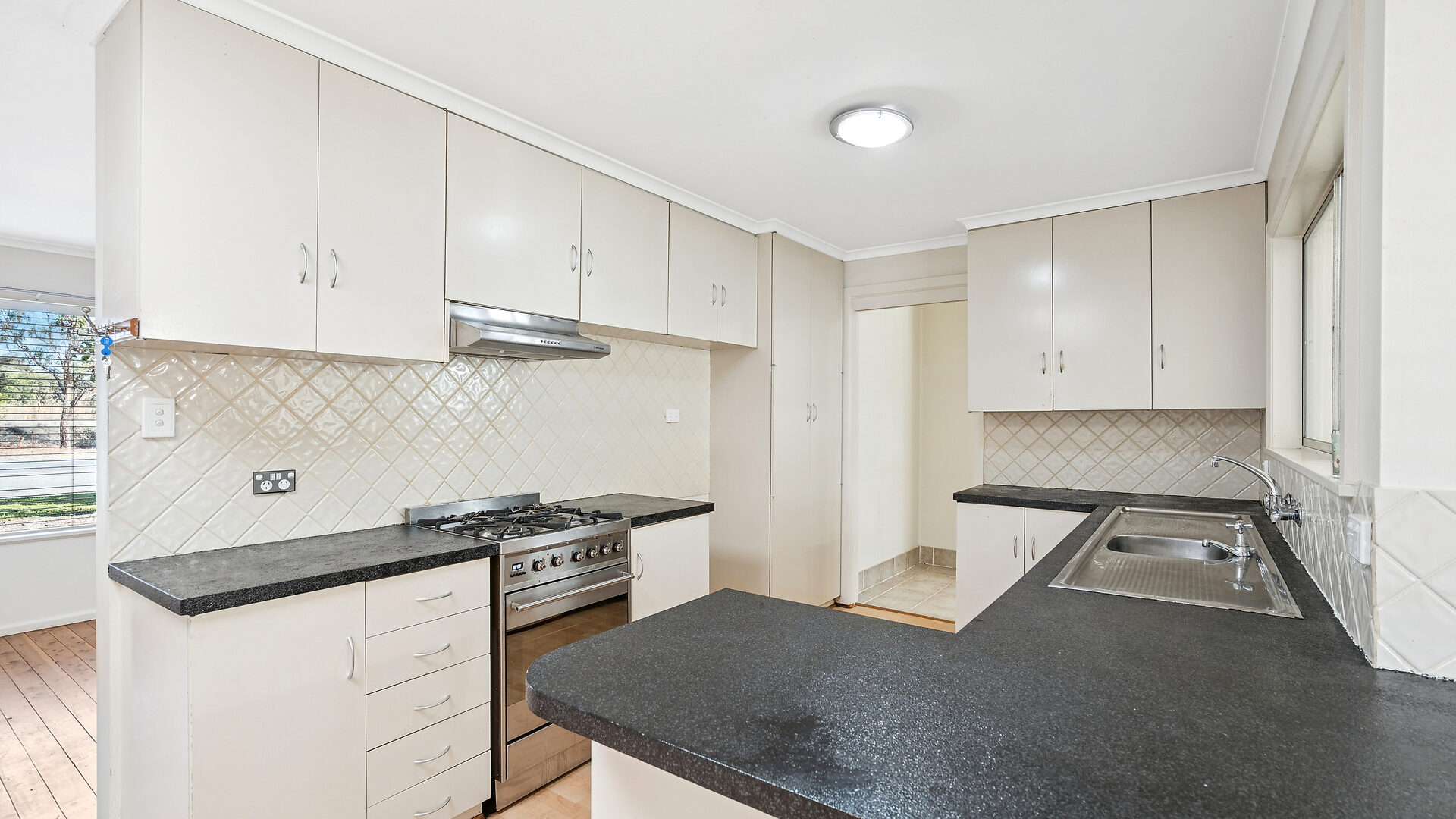 Sold - 30 Canal Street - New Property in Leeton - Real Estate by Julie Valenzisi