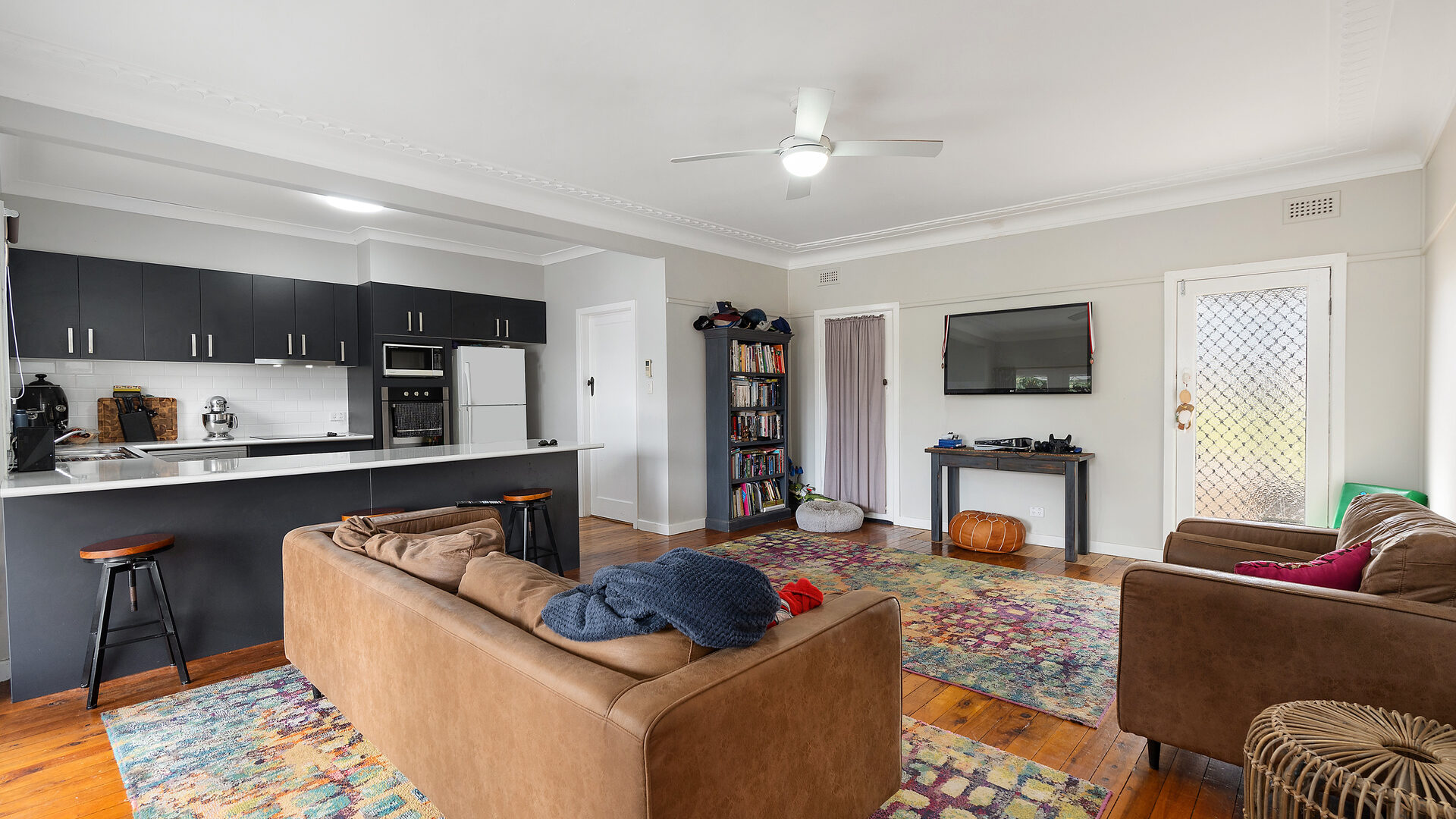 11 Ashton Street, Temora NSW 2666 - photo 3