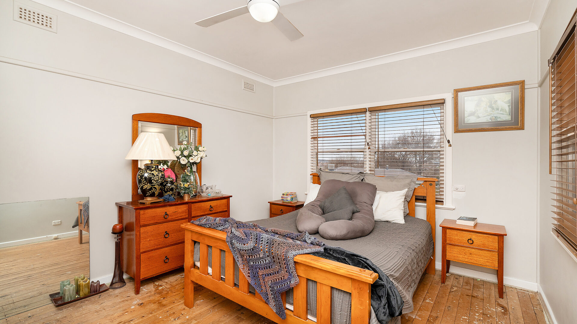 11 Ashton Street, Temora NSW 2666 - photo 5