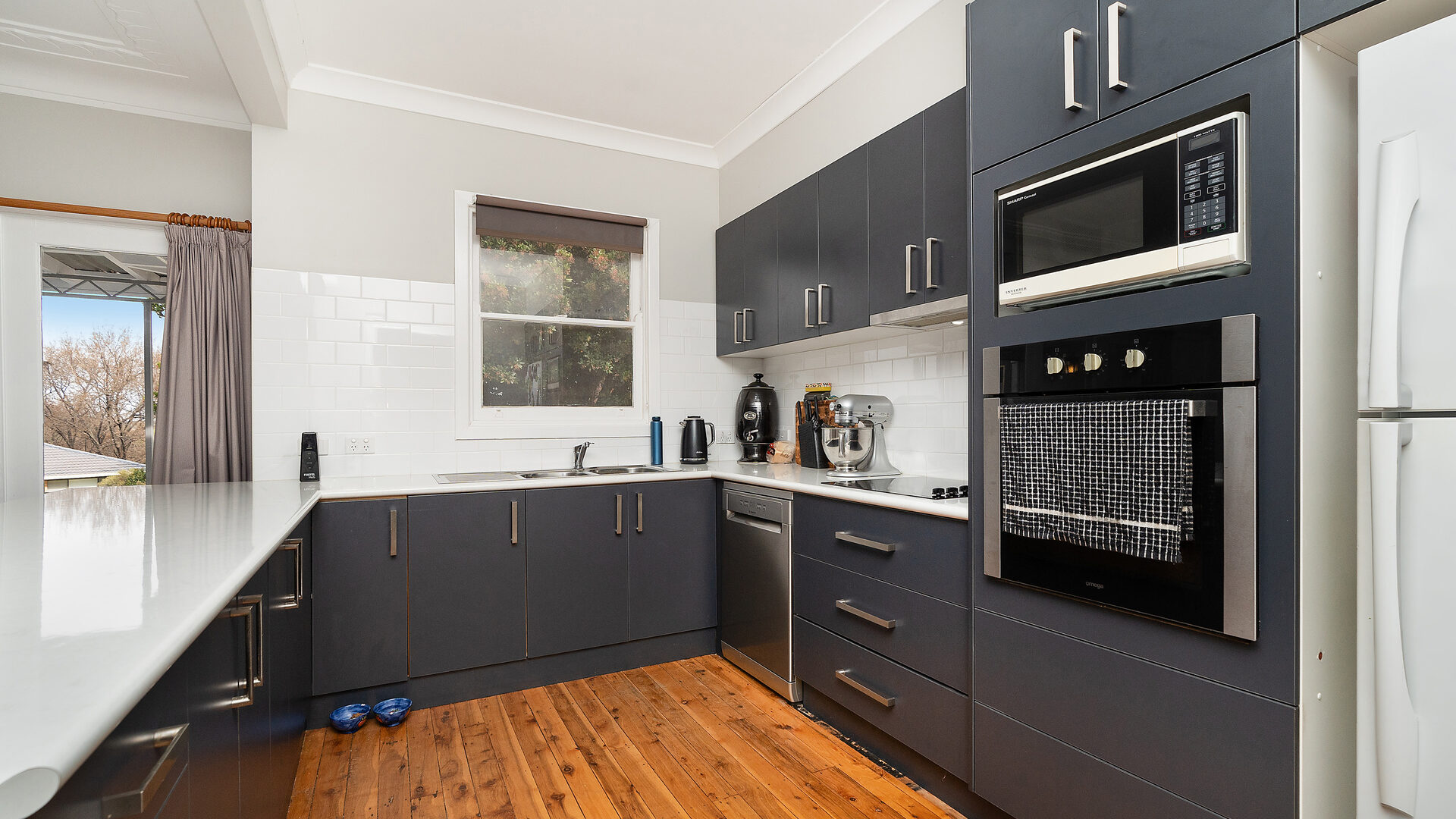 11 Ashton Street, Temora NSW 2666 - photo 6