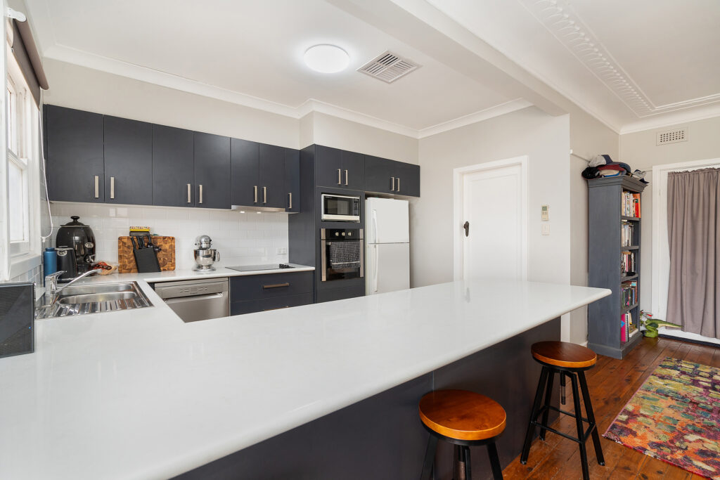 11 Ashton Street, Temora NSW 2666 - photo 7