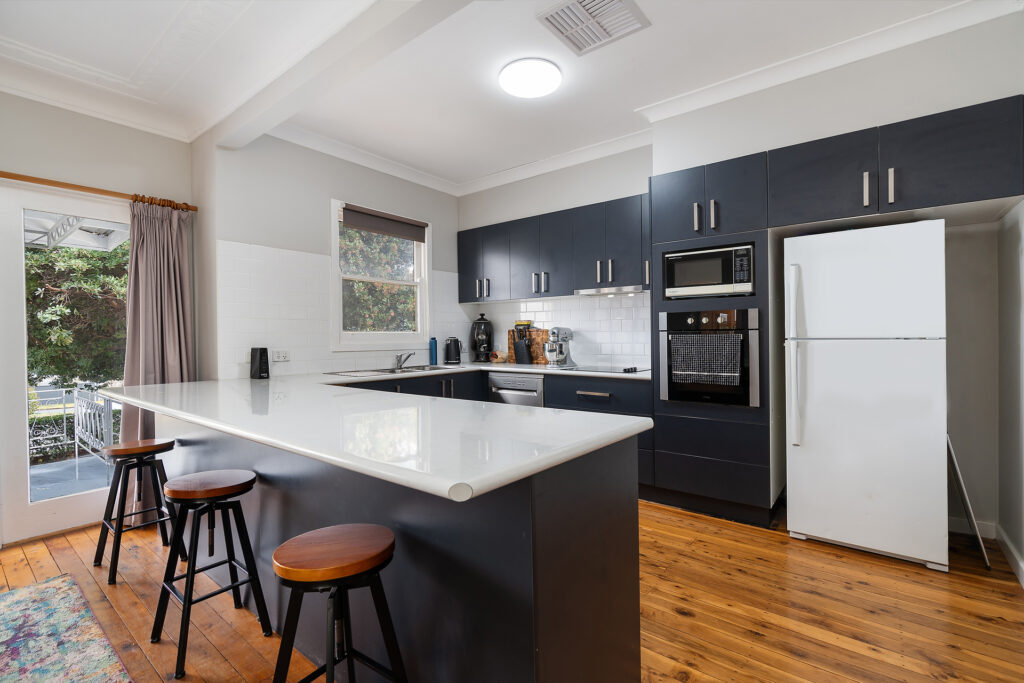 11 Ashton Street, Temora NSW 2666 - photo 8