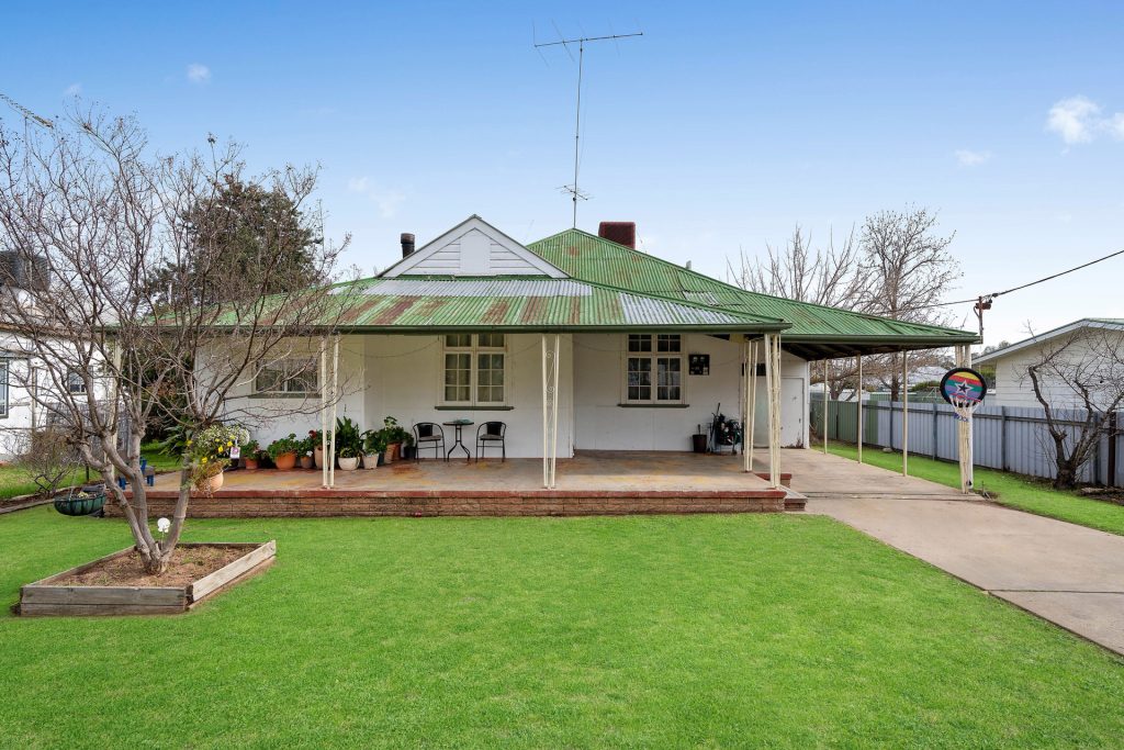 Sold - 23 Main Avenue - New Property in Yanco - Real Estate by Julie Valenzisi