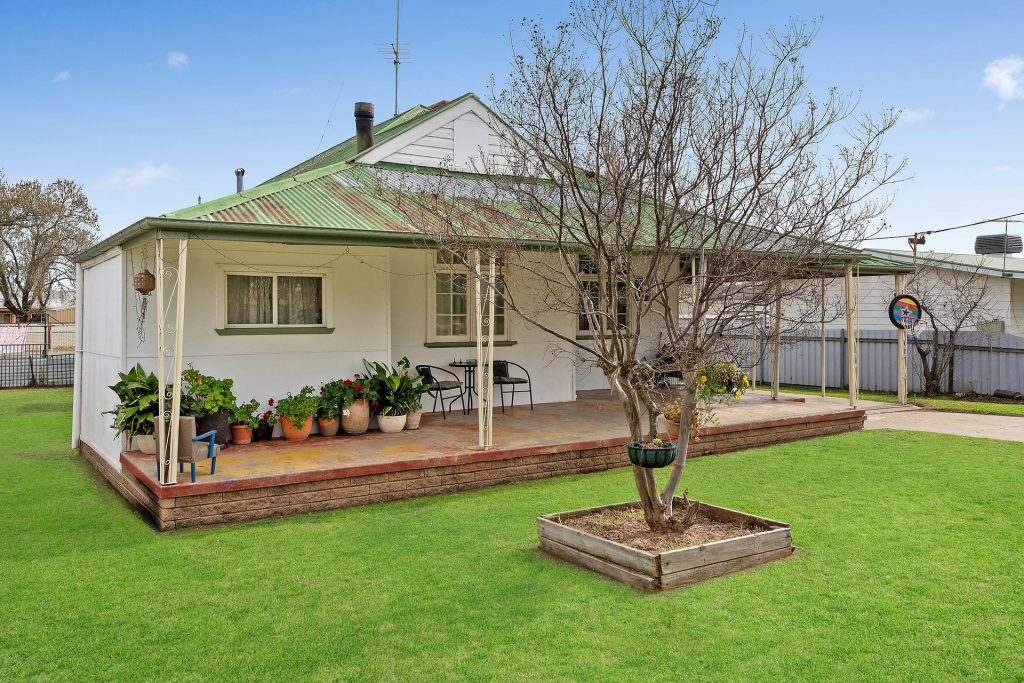 Sold - 23 Main Avenue - New Property in Yanco - Real Estate by Julie Valenzisi