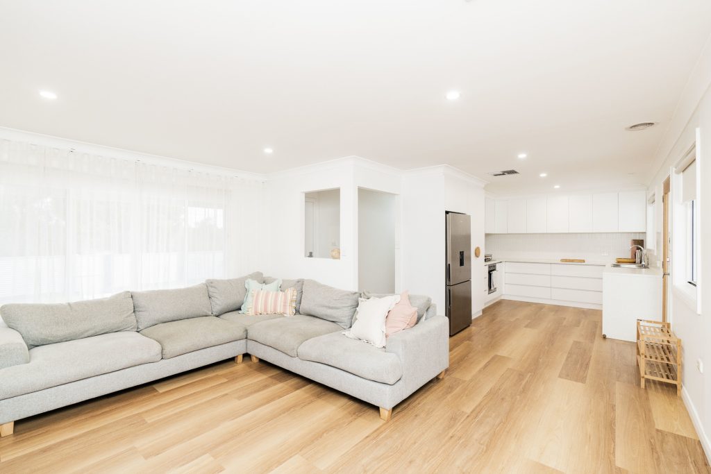 Sold - 470 Kooringal Road - New Property in Lake Albert - Real Estate by Andrew Pellow