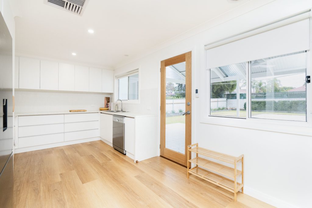 Sold - 470 Kooringal Road - New Property in Lake Albert - Real Estate by Andrew Pellow
