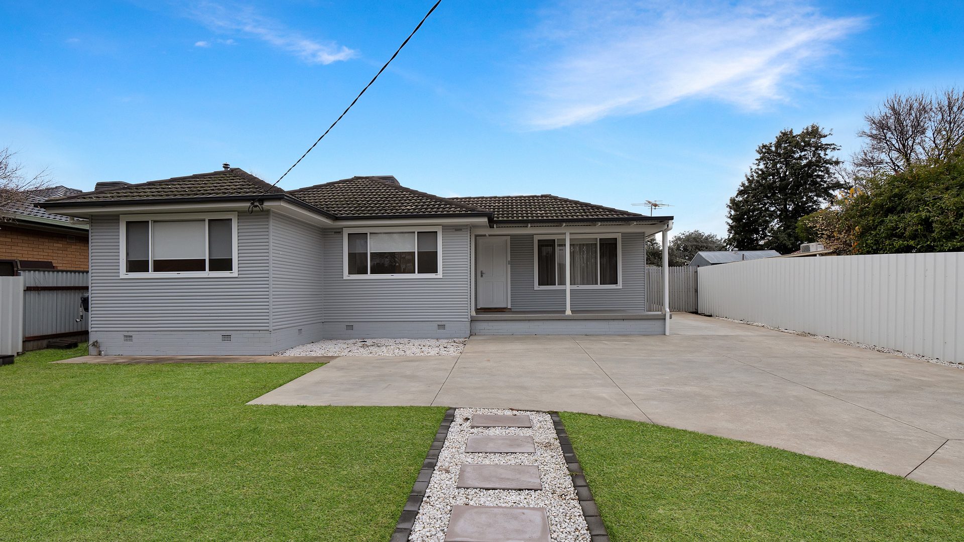Sold - 470 Kooringal Road - New Property in Lake Albert - Real Estate by Andrew Pellow