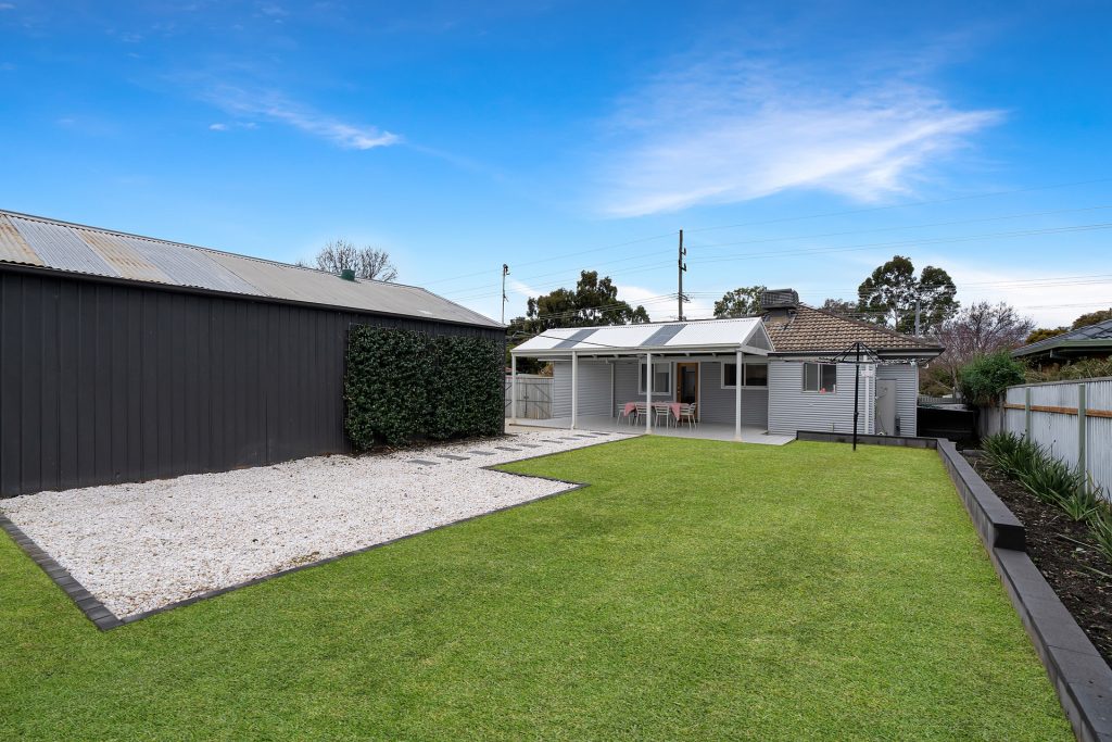 Sold - 470 Kooringal Road - New Property in Lake Albert - Real Estate by Andrew Pellow