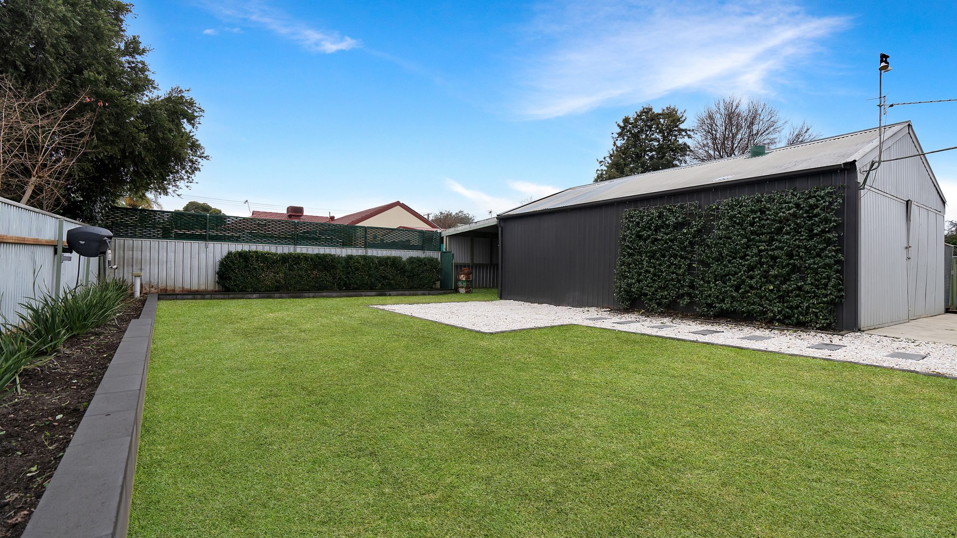 Sold - 470 Kooringal Road - New Property in Lake Albert - Real Estate by Andrew Pellow
