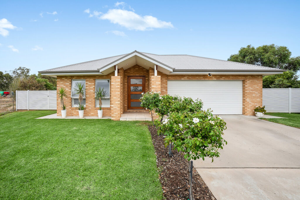 Sold - 11 Lansdowne Road - New Property in Leeton - Real Estate by Julie Valenzisi