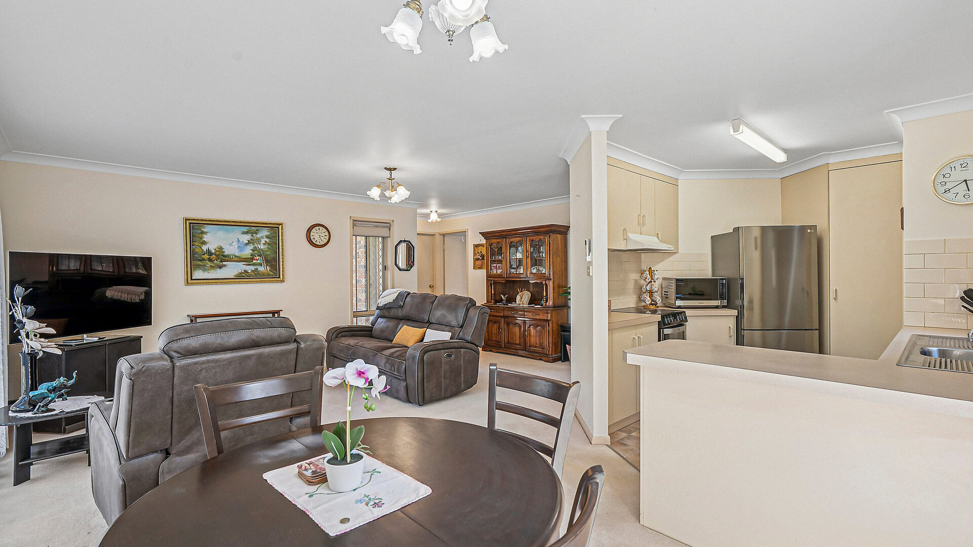 6/34-36 Lonergan Place, East Wagga Wagga NSW 2650 - photo 2