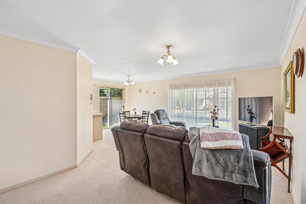 6/34-36 Lonergan Place, East Wagga Wagga NSW 2650 - photo 3