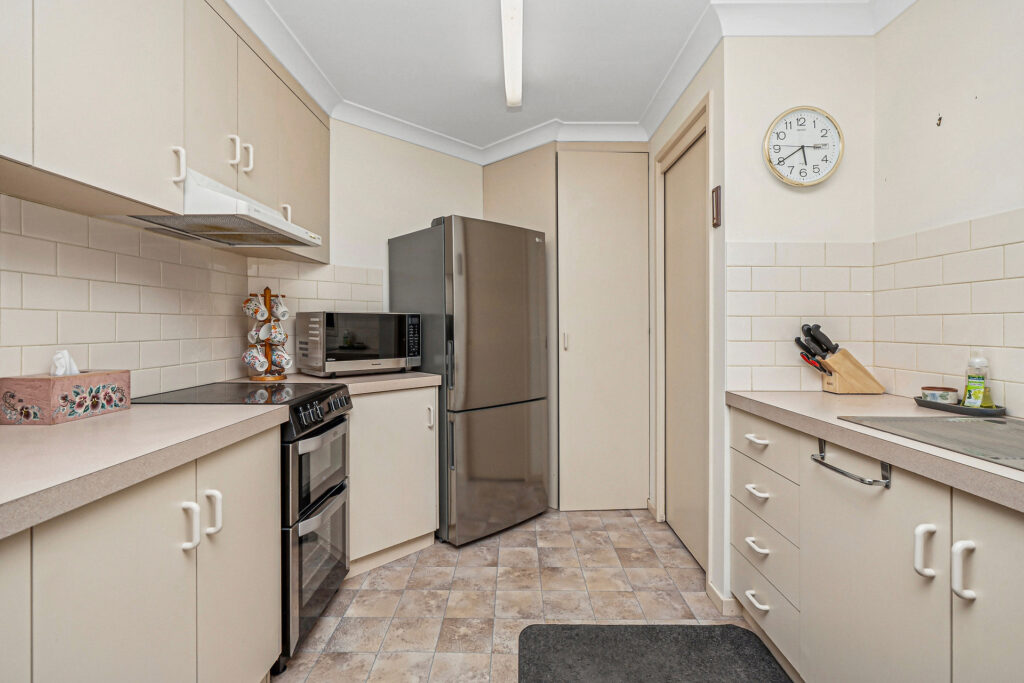 6/34-36 Lonergan Place, East Wagga Wagga NSW 2650 - photo 6