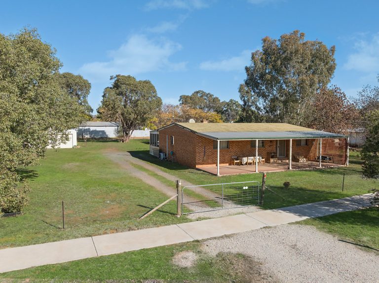 Sold - 30 Bendee Street - New Property in Barellan - Real Estate by Sophie Litchfield