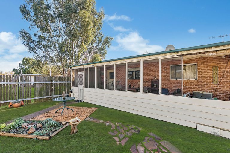 Sold - 30 Bendee Street - New Property in Barellan - Real Estate by Sophie Litchfield