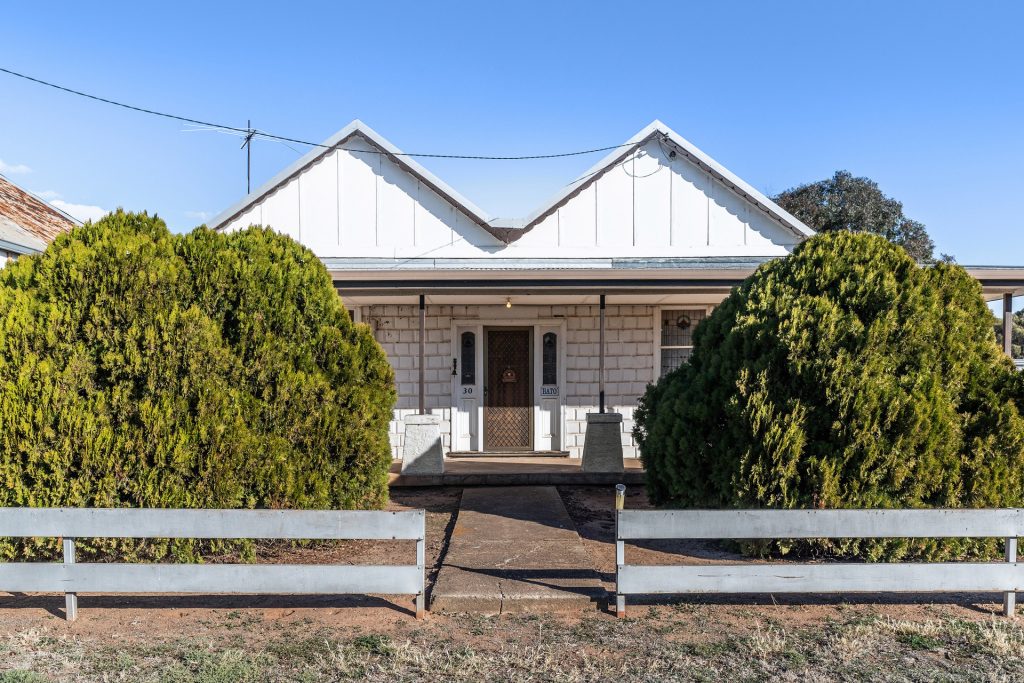 Sold - 30 Stephen Street - New Property in Urana - Real Estate by Sophie Litchfield
