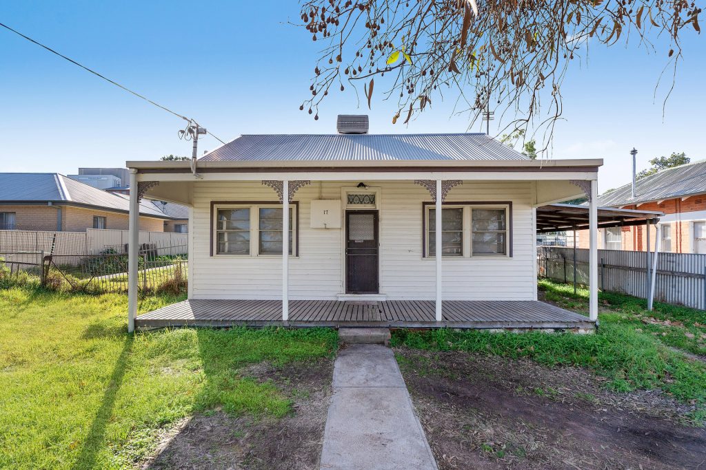 Sold - 17 Elwin Street - New Property in Narrandera - Real Estate by Leisa Williams