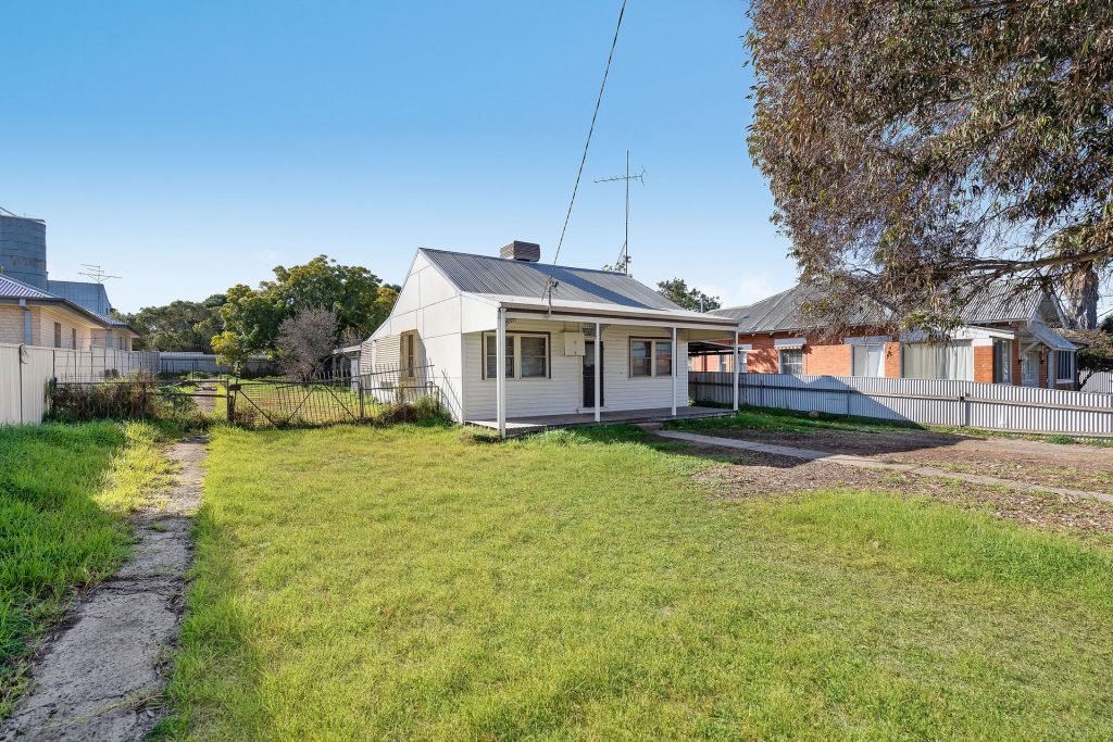 Sold - 17 Elwin Street - New Property in Narrandera - Real Estate by Leisa Williams