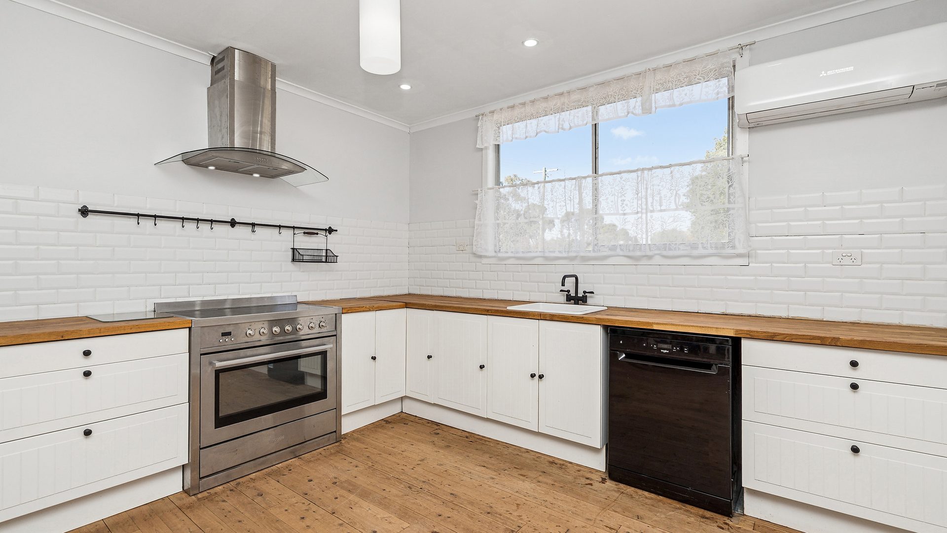 Sold - 28 Myall Street - New Property in Barellan - Real Estate by Sophie Litchfield