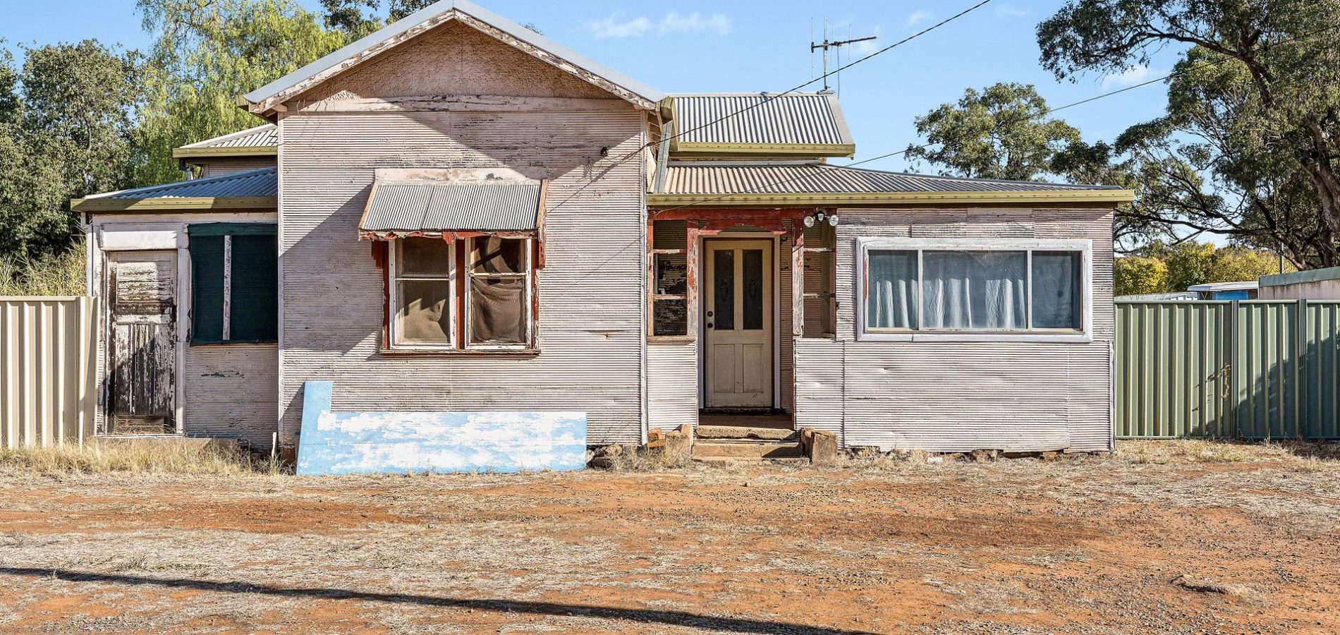 Sold - 28 Myall Street - New Property in Barellan - Real Estate by Sophie Litchfield