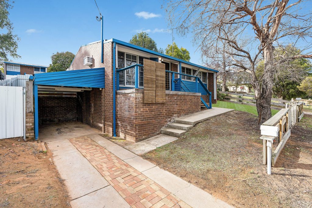 Sold - 1-3/91 Twynam Street - New Property in Narrandera - Real Estate by Leisa Williams
