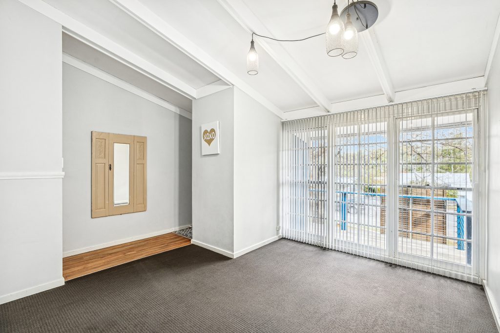 Sold - 1-3/91 Twynam Street - New Property in Narrandera - Real Estate by Leisa Williams