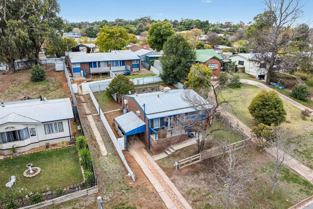Sold - 1-3/91 Twynam Street - New Property in Narrandera - Real Estate by Leisa Williams