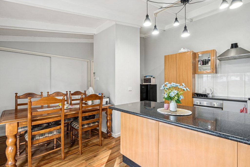 Sold - 1-3/91 Twynam Street - New Property in Narrandera - Real Estate by Leisa Williams