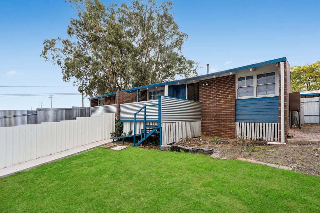 Sold - 1-3/91 Twynam Street - New Property in Narrandera - Real Estate by Leisa Williams