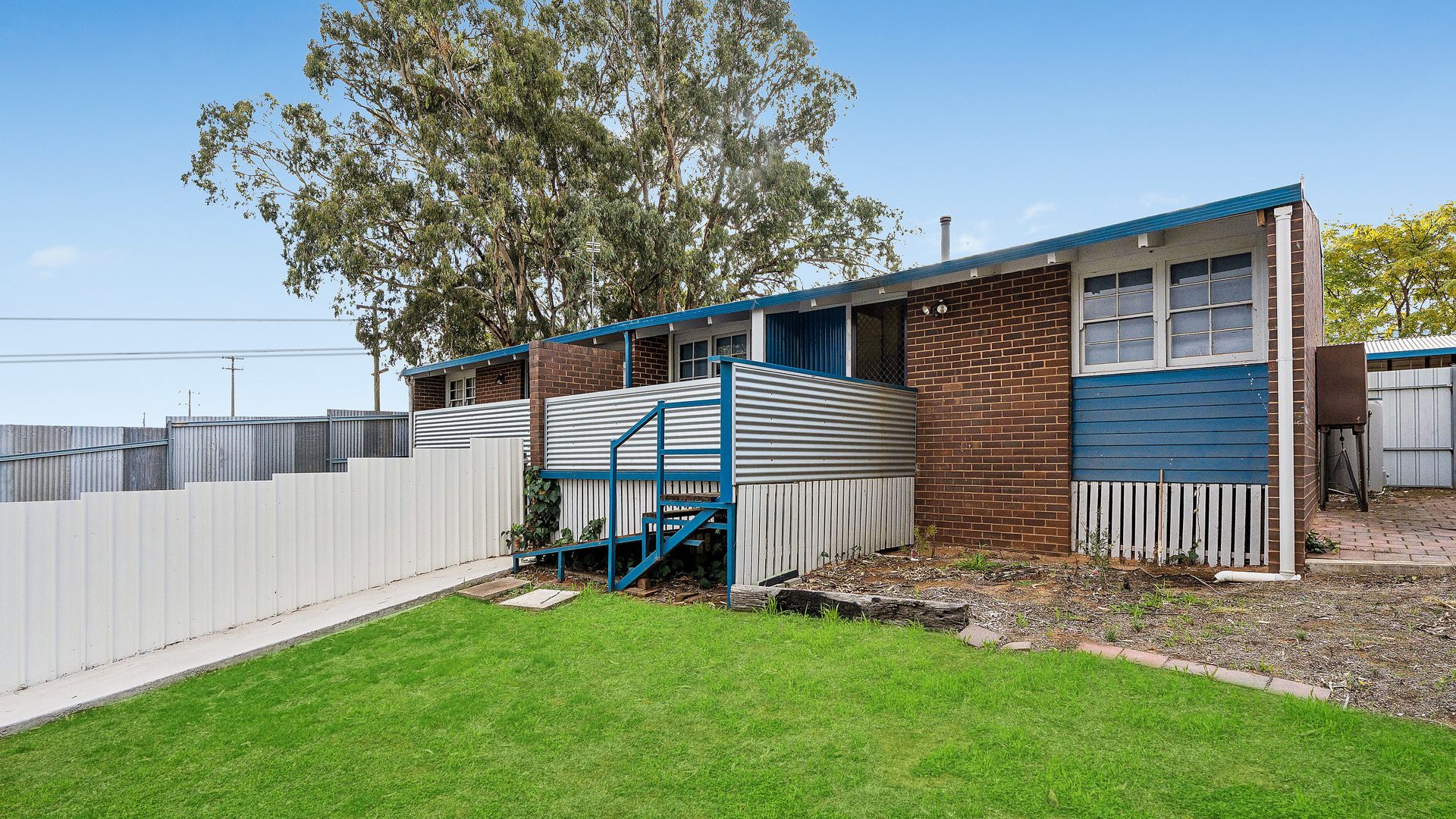 Sold - 1-3/91 Twynam Street - New Property in Narrandera - Real Estate by Leisa Williams