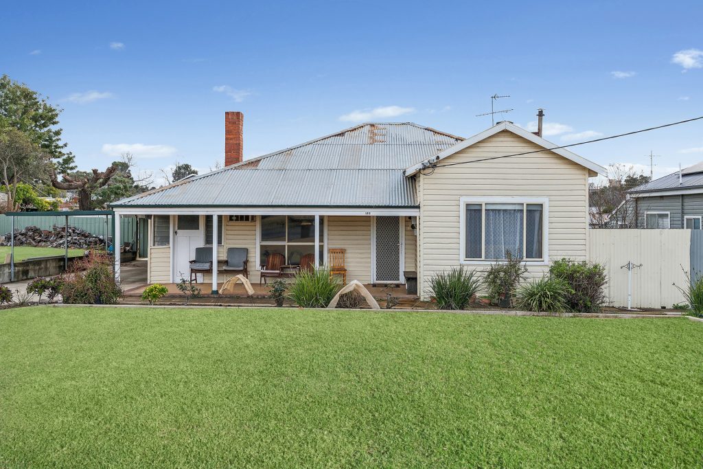 Sold - 155 Larmer Street - New Property in Narrandera - Real Estate by Leisa Williams