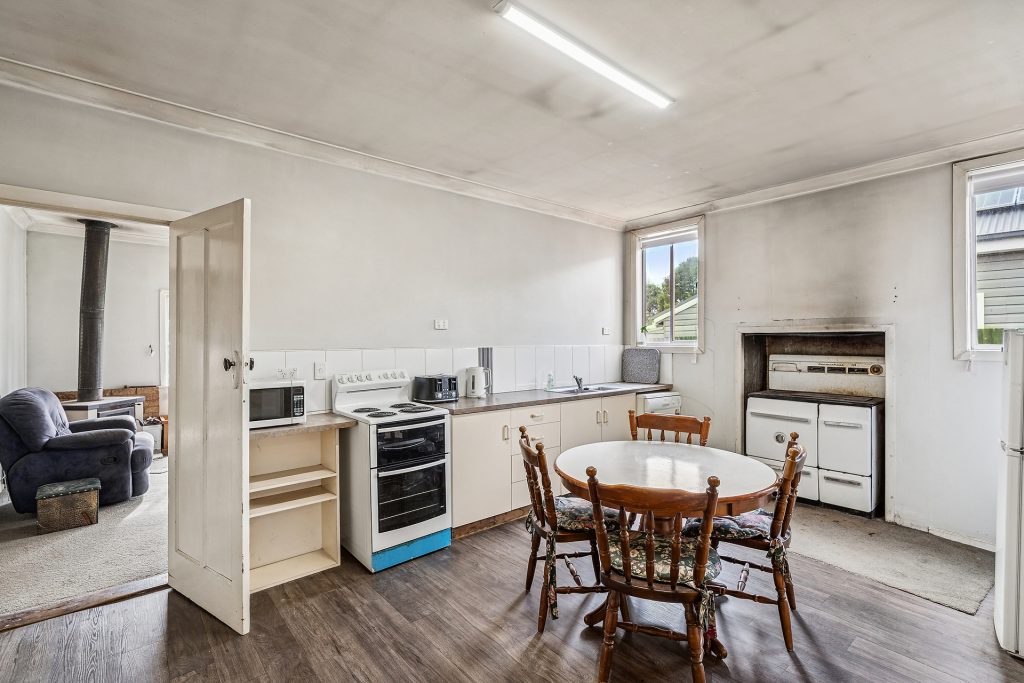 Sold - 155 Larmer Street - New Property in Narrandera - Real Estate by Leisa Williams