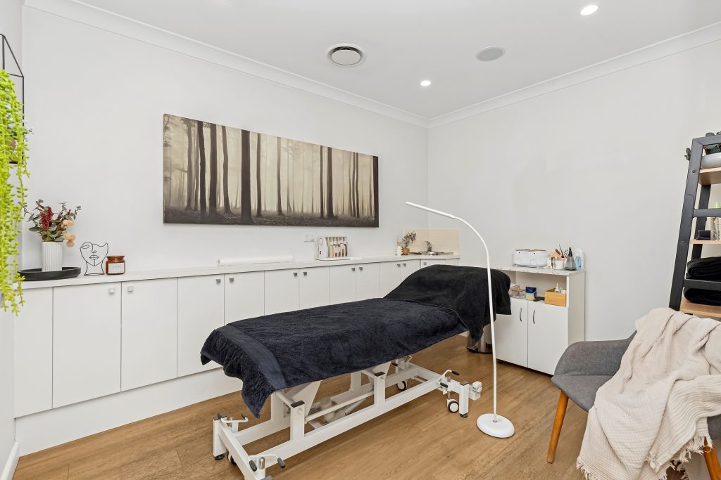 Buy - 54 Pine Ave - New Property in Leeton - Real Estate by Julie Valenzisi