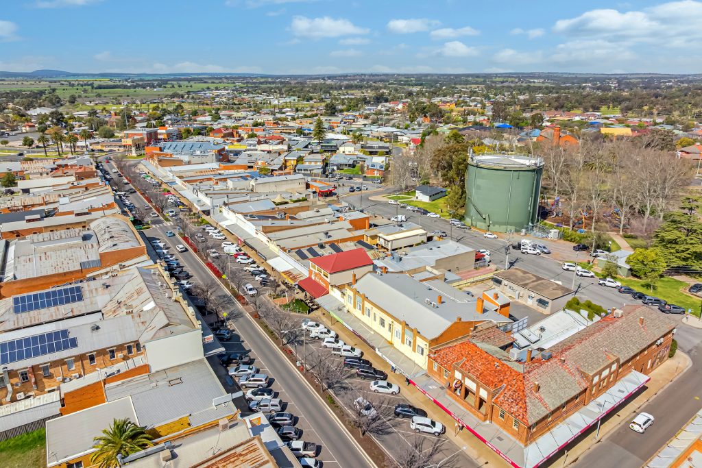 Buy - 54 Pine Ave - New Property in Leeton - Real Estate by Julie Valenzisi
