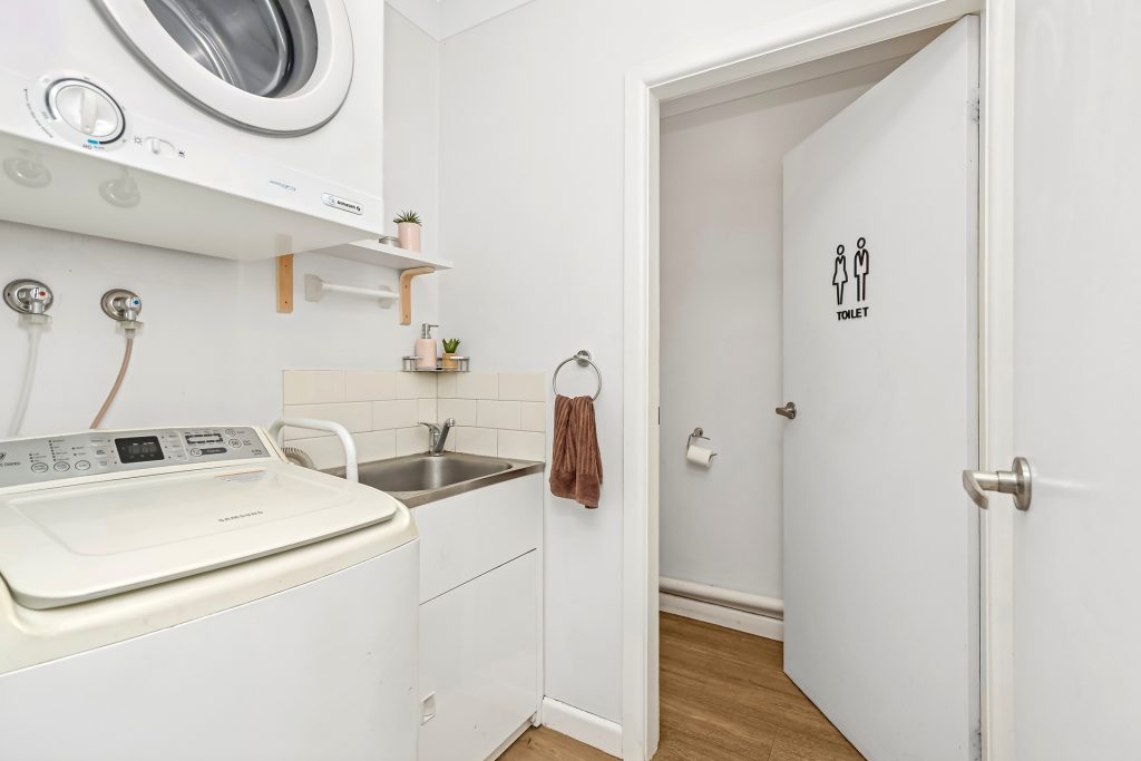 Buy - 54 Pine Ave - New Property in Leeton - Real Estate by Julie Valenzisi