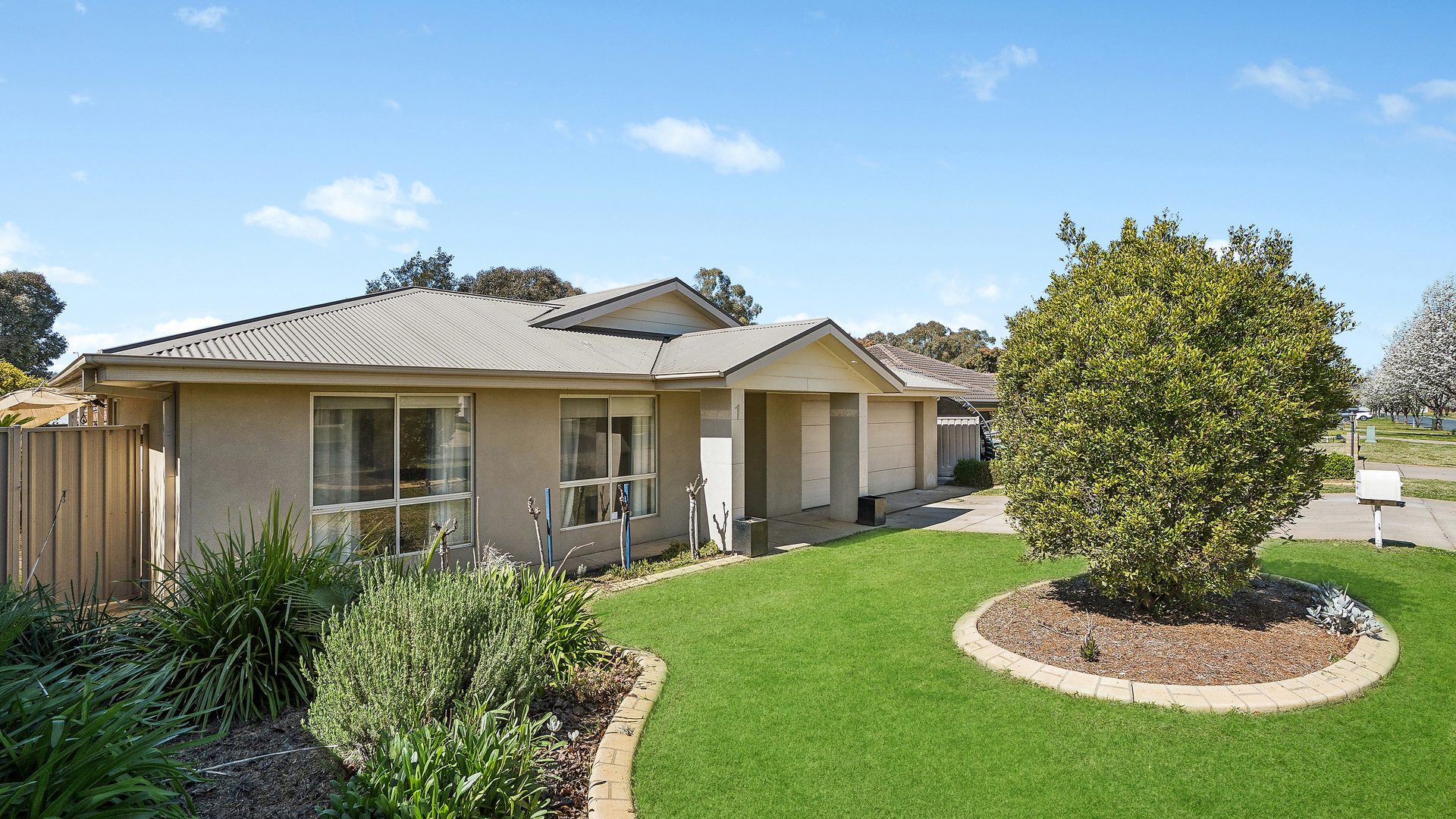 Sold - 1 Barrima Drive - New Property in Glenfield Park - Real Estate by Andrew Pellow